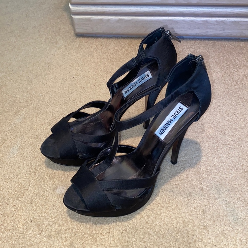 Steve Madden Haylow Black Platform 5 Heel Size 8 Ankle Strap Pump Y2K Bratz